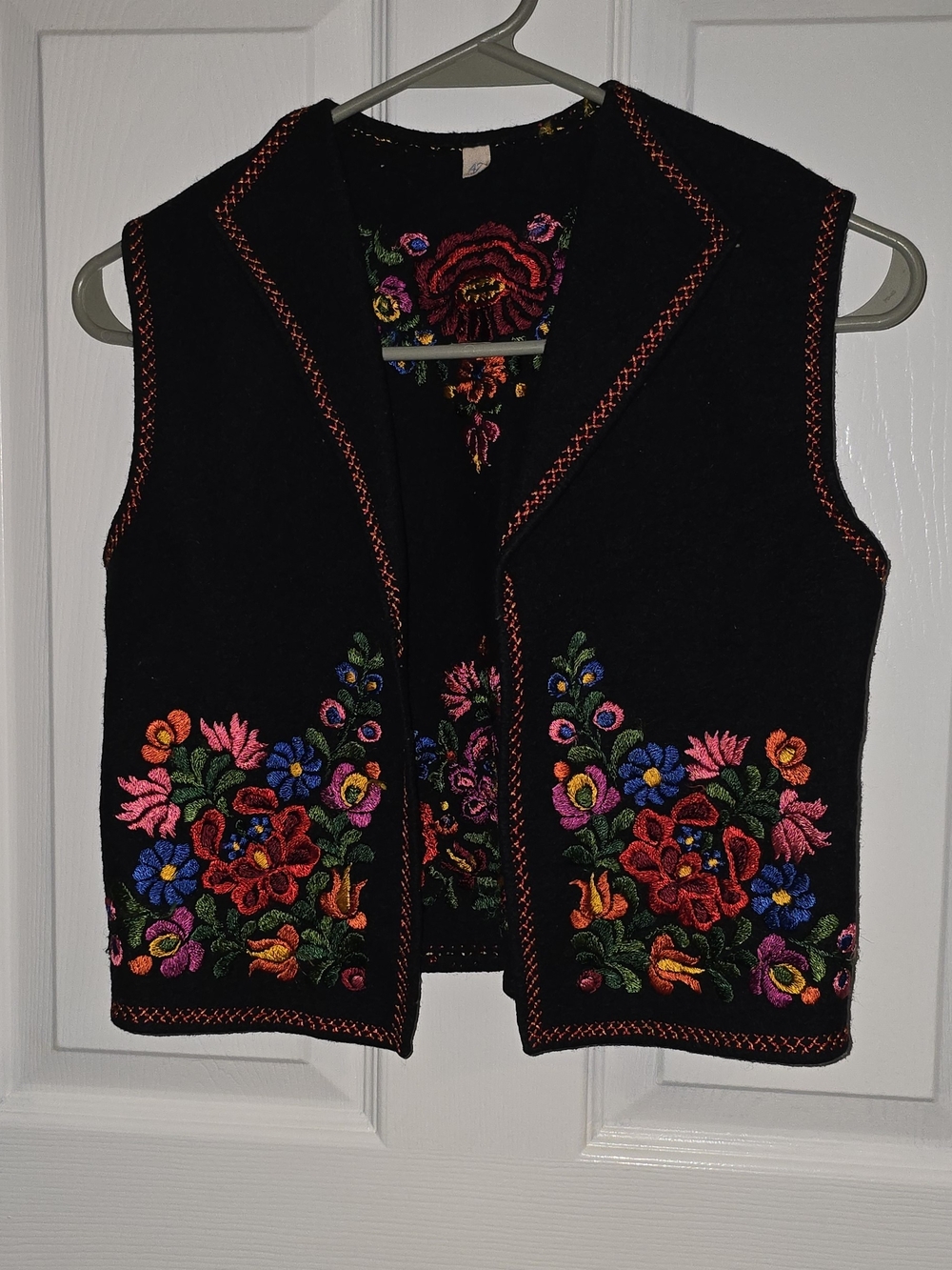 Vintage! Black Embroidered Floral Vest